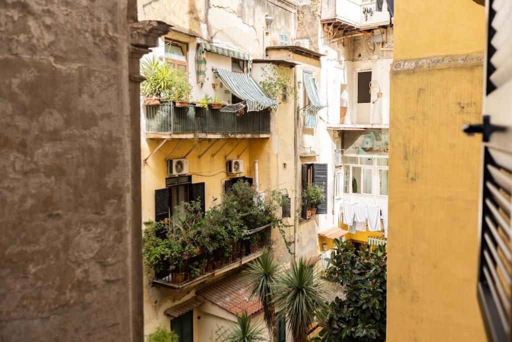 La Casa Del Principe A Colori Leilighet Napoli Eksteriør bilde