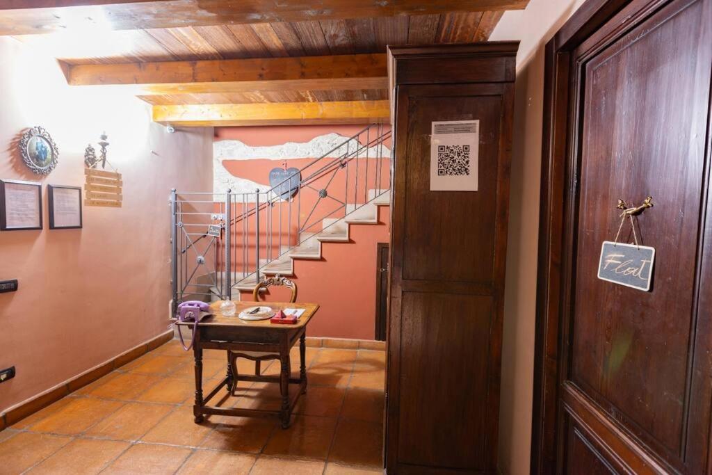 La Casa Del Principe A Colori Leilighet Napoli Eksteriør bilde